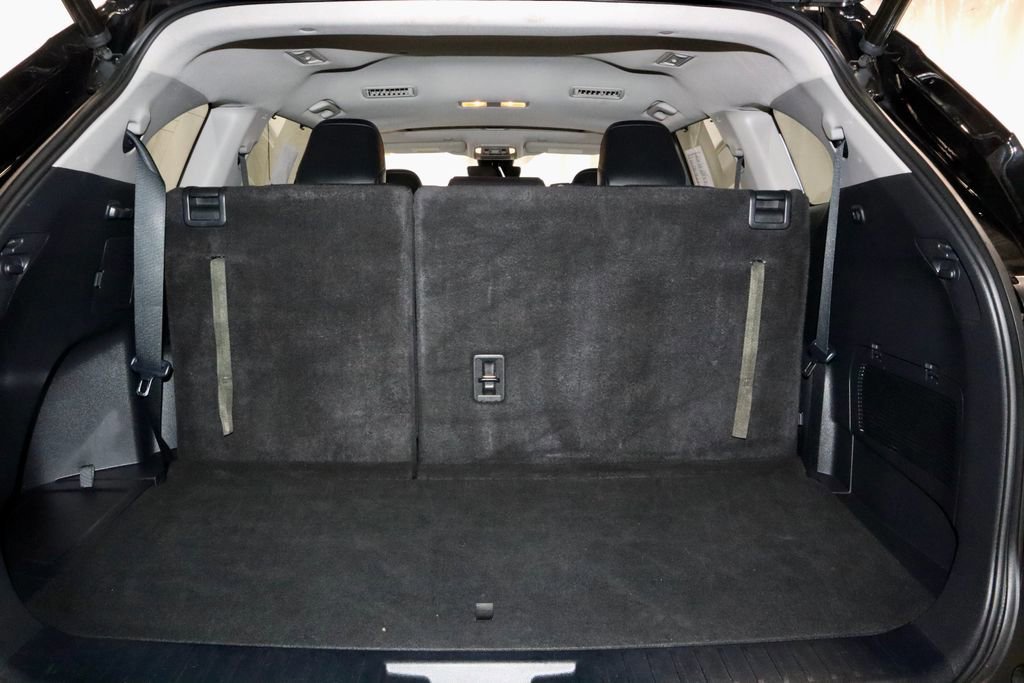 Used 2023 Toyota Highlander XLE AWD/4WD image 15