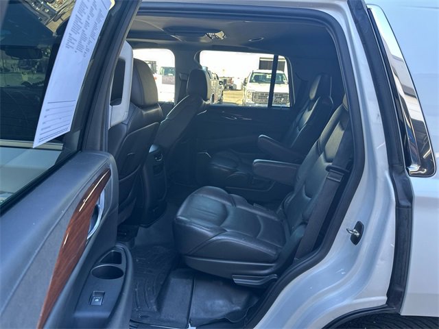 Used 2019 Cadillac Escalade Premium Luxury image 23