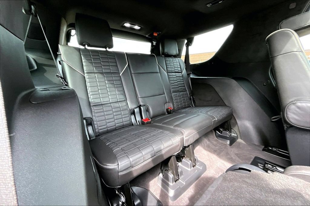 Used 2023 Cadillac Escalade Sport Platinum w/ LPO, ONYX Package AWD/4WD image 27