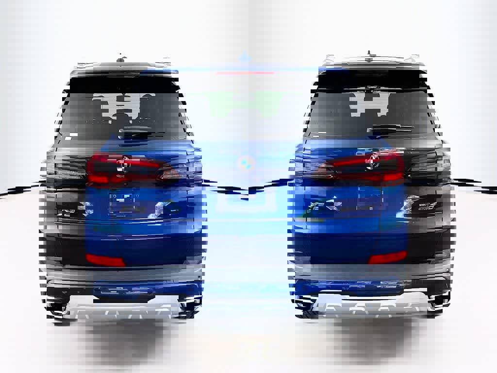 Used 2022 BMW X5 sDrive40i w/ Premium Package image 4
