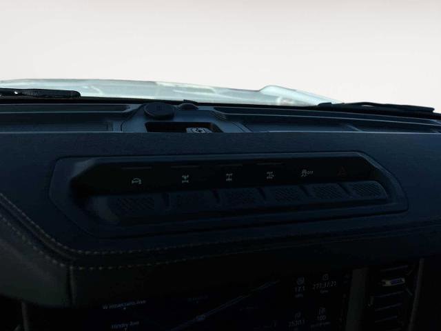 Certified 2025 Ford Bronco Badlands AWD/4WD image 11