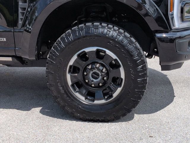 Certified 2025 Ford F250 Platinum w/ Tremor Off-Road Package AWD/4WD image 11