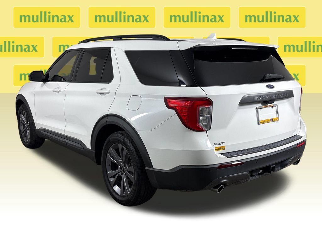 Certified 2022 Ford Explorer XLT w/ Equipment Group 202A RWD image 10