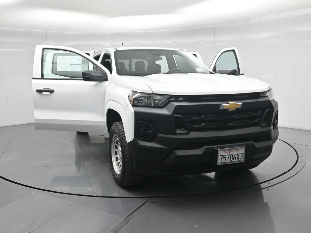 Used 2023 Chevrolet Colorado W/T w/ WT Convenience Package RWD image 31