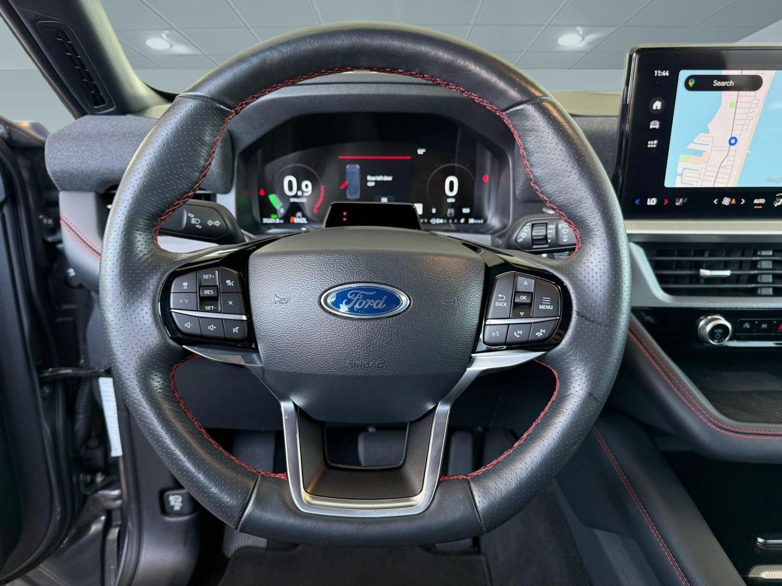 Certified 2025 Ford Explorer ST-Line w/ ST-Line Street Pack AWD/4WD image 11