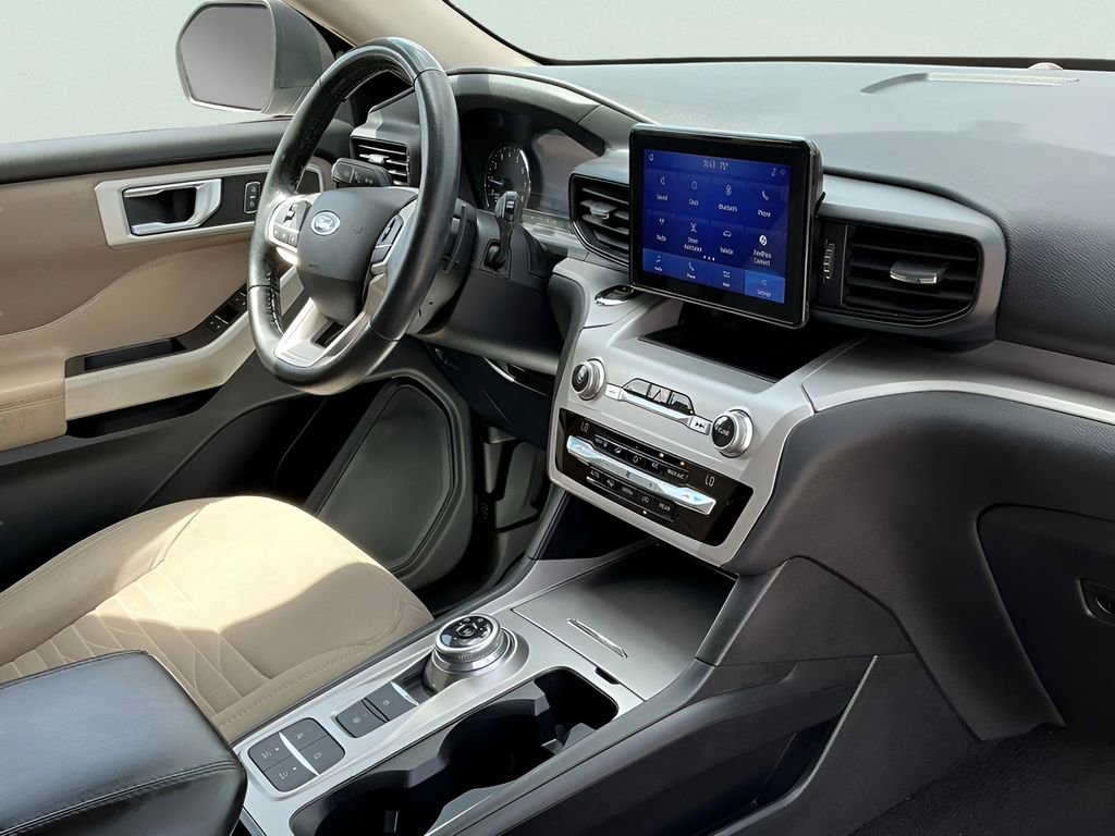 Certified 2020 Ford Explorer XLT image 17