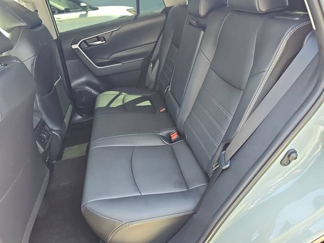 Used 2022 Toyota RAV4 XLE Premium AWD/4WD image 13
