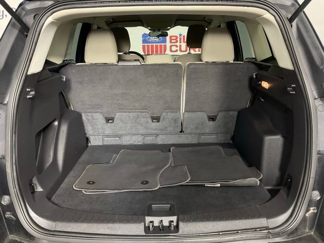 Certified 2018 Ford Escape SE w/ SE Sync 3 Package image 11