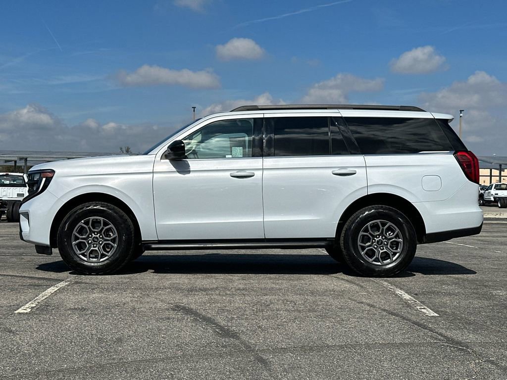 Certified 2025 Ford Expedition Active image 2