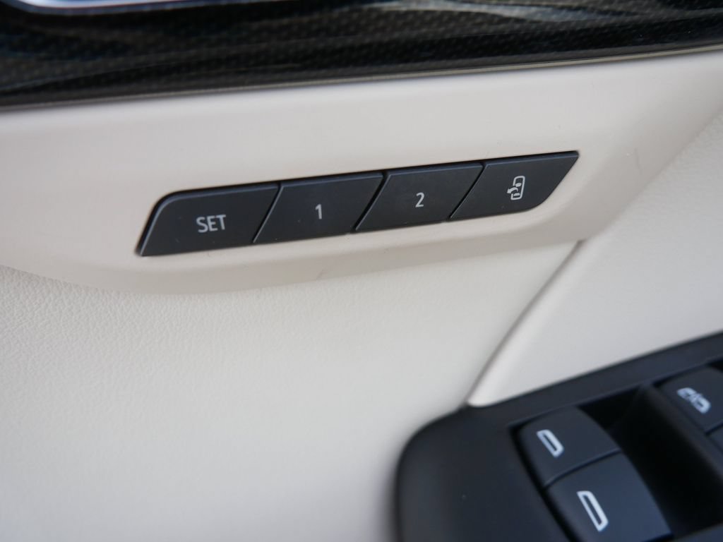Used 2023 Buick Envision Essence AWD/4WD image 14