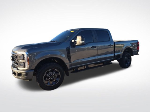 Certified 2025 Ford F250 XL w/ STX Appearance Package AWD/4WD image 6