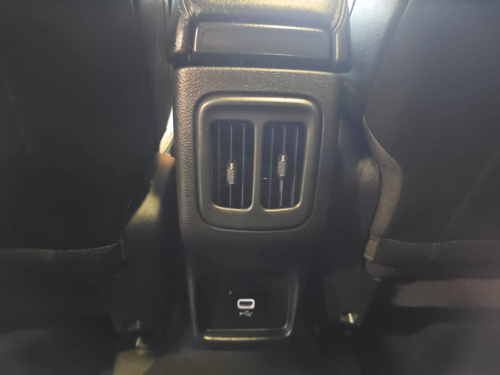 Used 2021 Jeep Compass Latitude w/ Sun and Sound Group AWD/4WD image 31