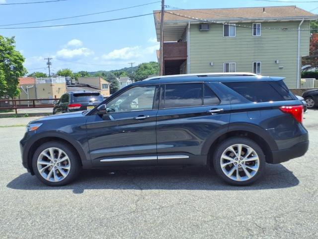 Certified 2022 Ford Explorer Platinum w/ Equipment Group 601A image 2