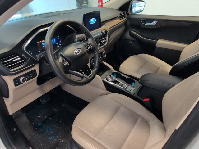 Certified 2020 Ford Escape Titanium image 12