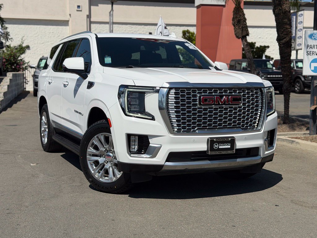 Used 2023 GMC Yukon Denali RWD image 3