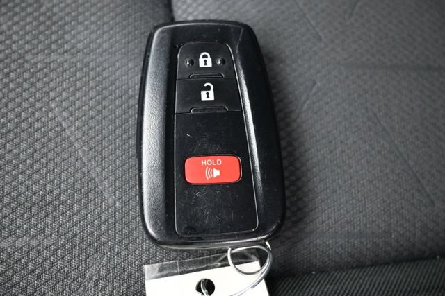 Used 2024 Toyota RAV4 XLE FWD image 25