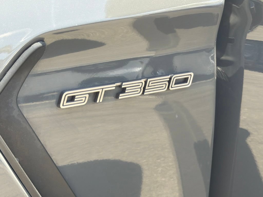 Certified 2018 Ford Mustang Shelby GT350 w/ Convenience Package RWD image 21