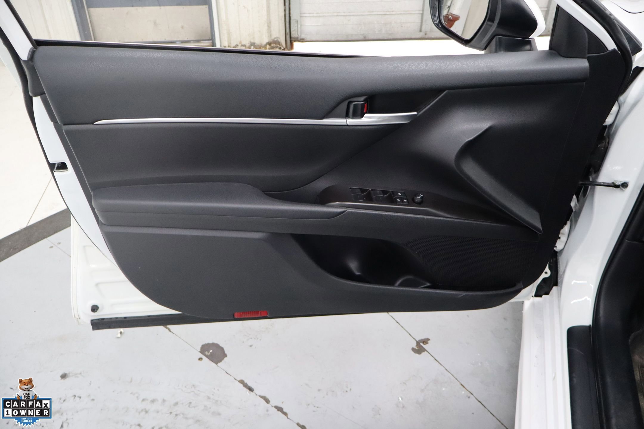 Used 2024 Toyota Camry SE w/ Cold Weather Package image 20