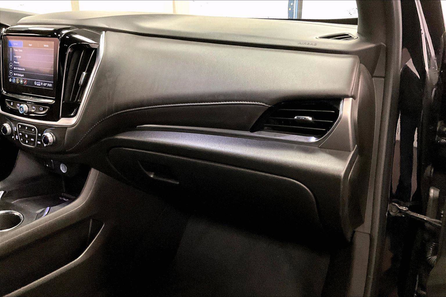 Used 2022 Chevrolet Traverse LT w/ LPO, Cargo Package image 15