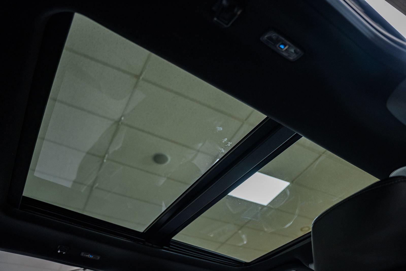 Certified 2023 Ford F150 Platinum w/ Equipment Group 701A High image 43