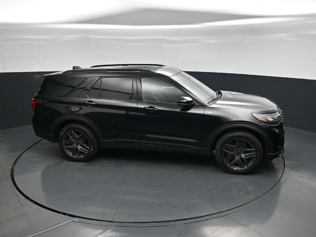 Certified 2026 Ford Explorer ST-Line w/ ST-Line Street Pack AWD/4WD image 52