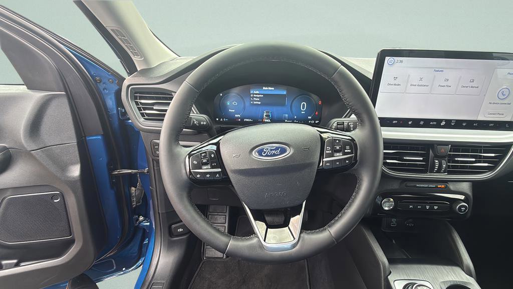 Certified 2023 Ford Escape Platinum AWD/4WD image 32
