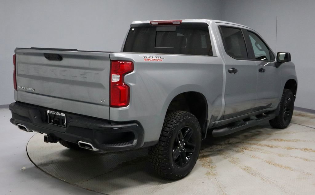 Used 2025 Chevrolet Silverado 1500 LT Trail Boss w/ Convenience Package II image 11