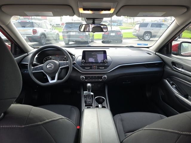 Used 2021 Nissan Altima 2.5 SV image 14