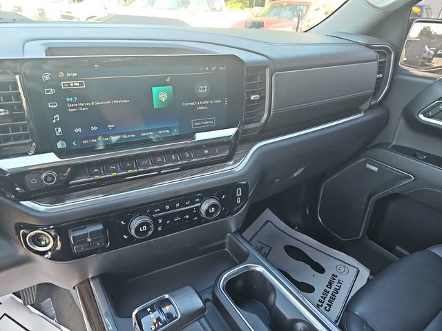 Used 2022 Chevrolet Silverado 1500 LT Trail Boss w/ LT Trail Boss Premium Package AWD/4WD image 24