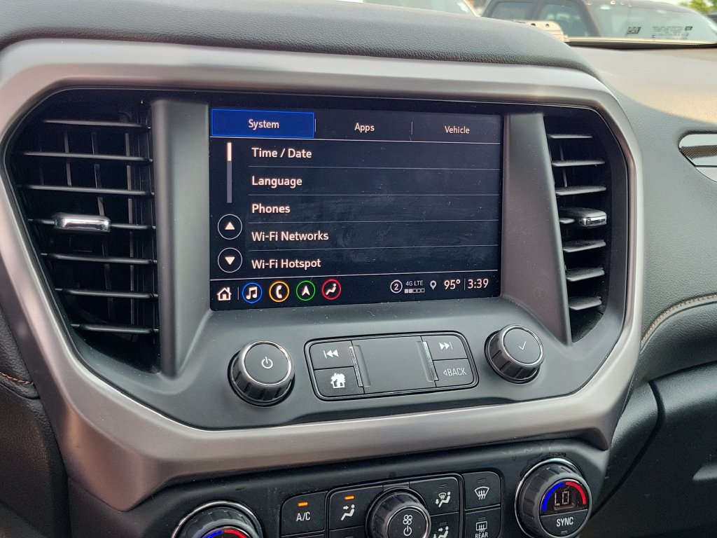 Used 2022 GMC Acadia AT4 w/ Technology Package AWD/4WD image 29