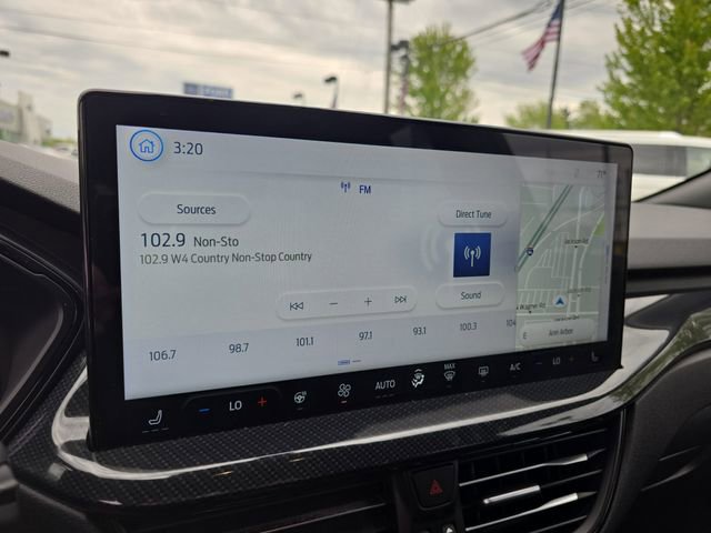 Certified 2024 Ford Escape ST-Line w/ Tech Pack #1 AWD/4WD image 26