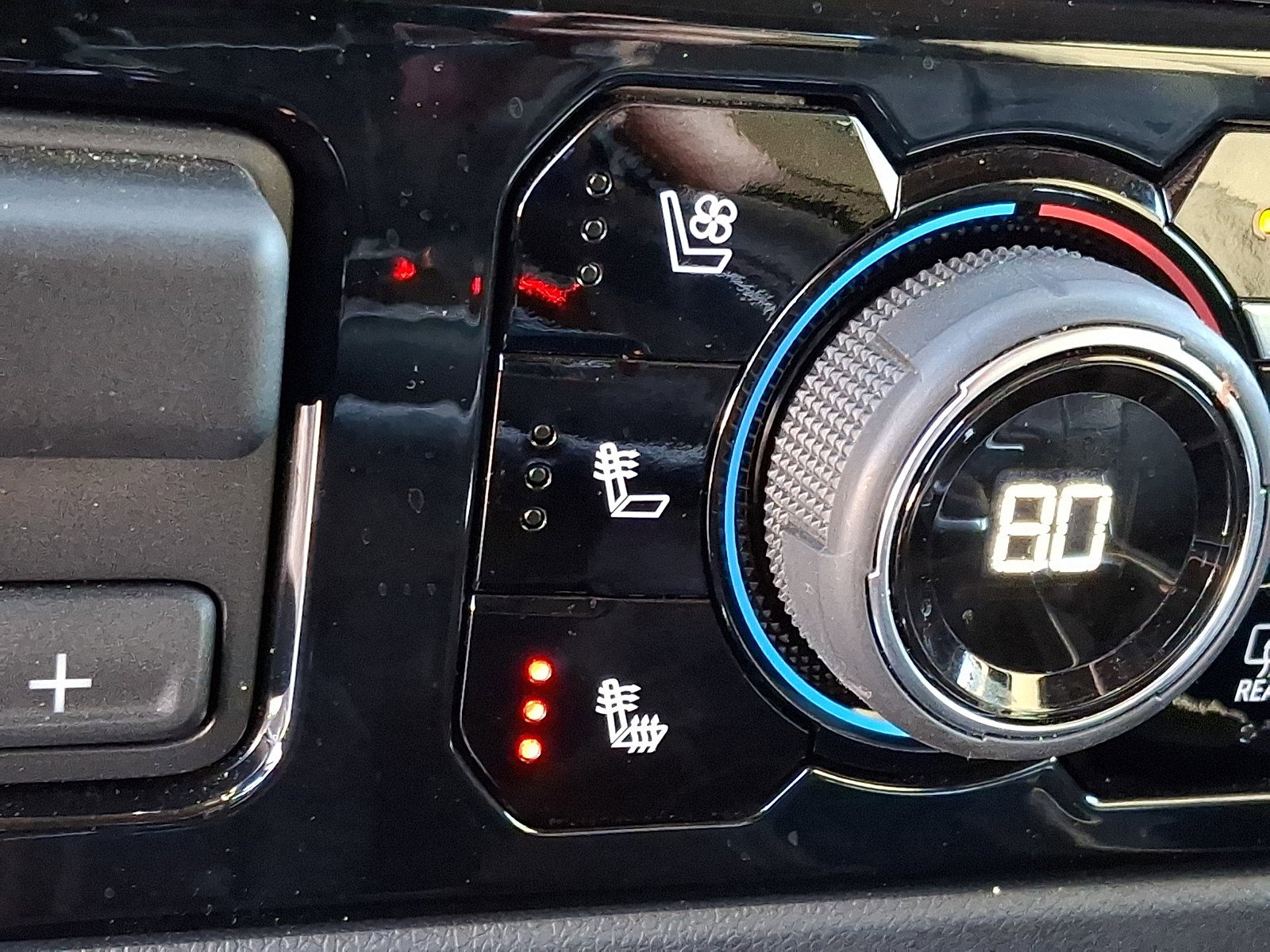 Used 2023 Chevrolet Silverado 1500 LTZ w/ Z71 Off-Road Package image 23