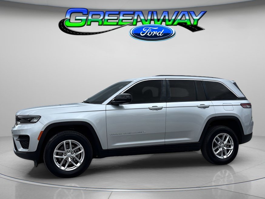 Used 2025 Jeep Grand Cherokee Laredo X w/ Luxury Tech Group I