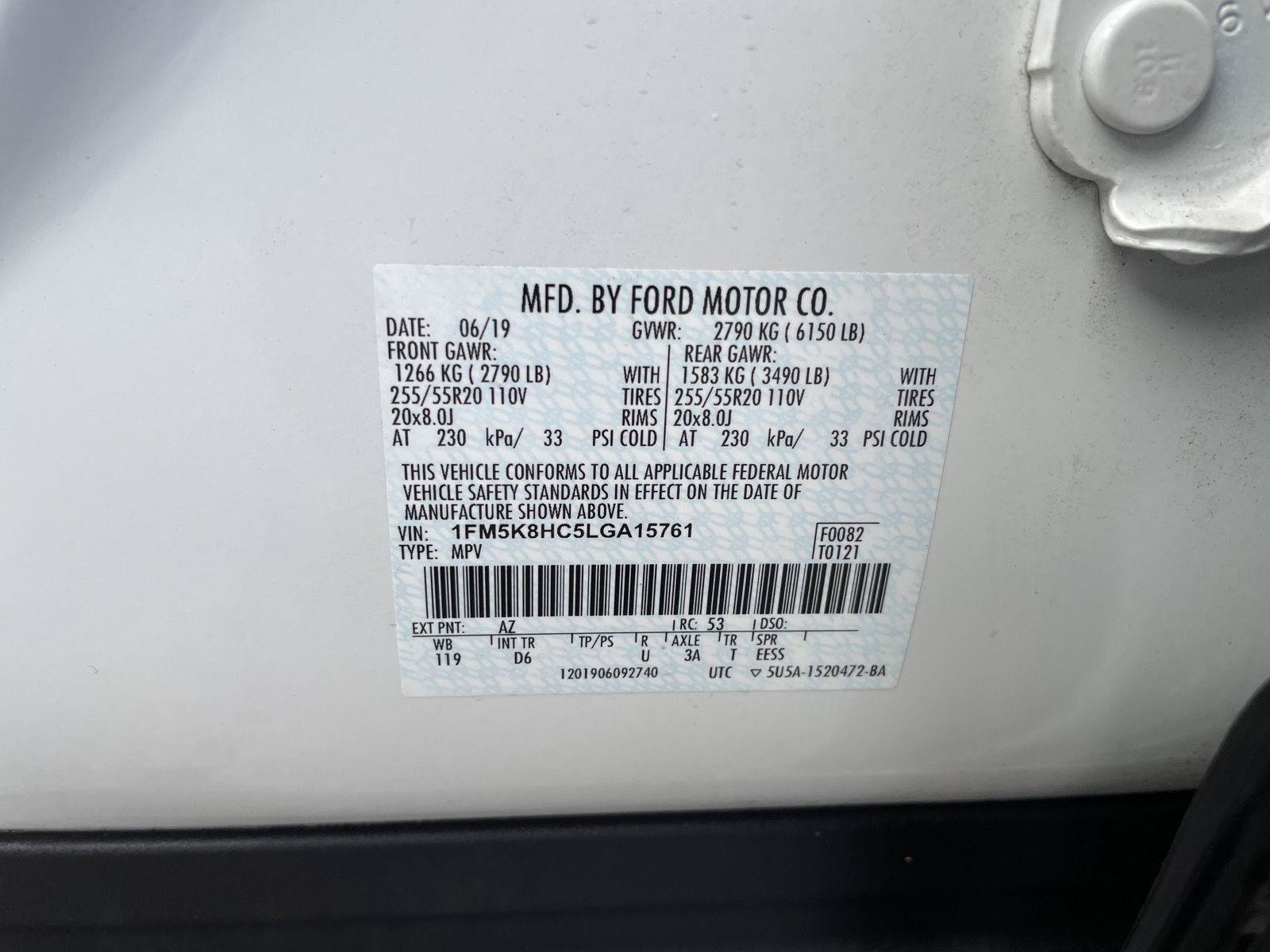 Certified 2020 Ford Explorer Platinum w/ Premium Technology Package AWD/4WD image 39