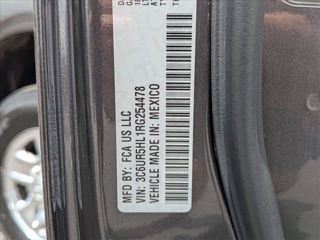 Used 2024 RAM 2500 Tradesman w/ Chrome Appearance Group AWD/4WD image 21