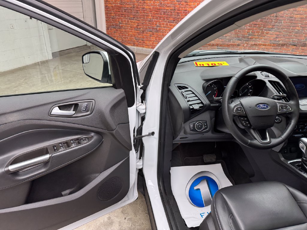 Certified 2019 Ford Escape SEL AWD/4WD image 9