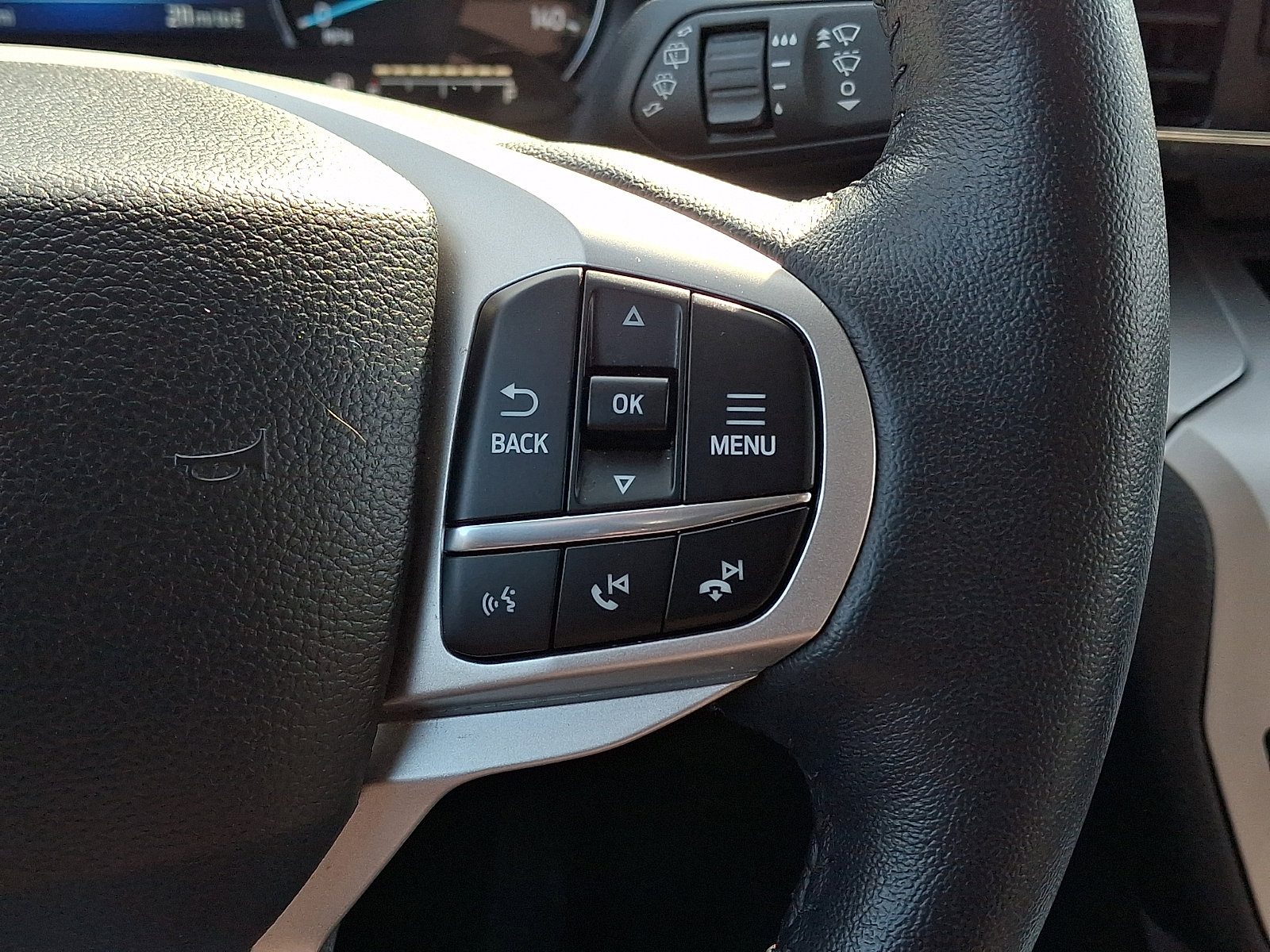 Certified 2023 Ford Explorer XLT w/ Equipment Group 202A AWD/4WD image 24