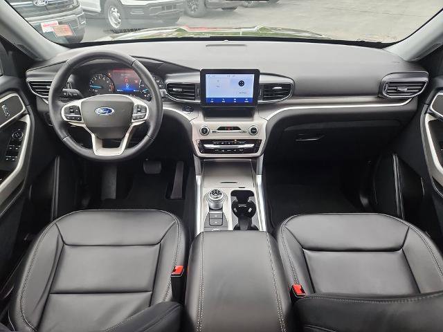 Certified 2022 Ford Explorer XLT w/ Equipment Group 202A image 7
