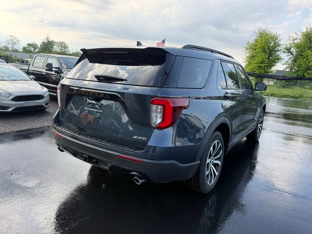 Certified 2024 Ford Explorer ST-Line w/ Class IV Trailer Tow Package AWD/4WD image 9