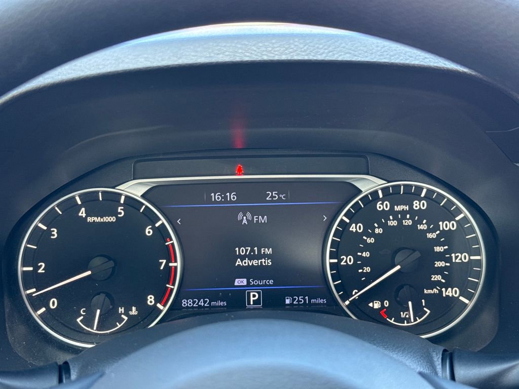 Used 2021 Nissan Altima 2.5 SV FWD image 16