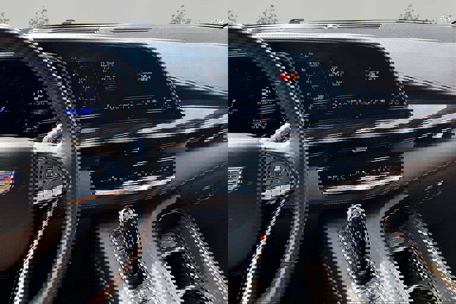 Used 2023 Cadillac Escalade Premium Luxury image 6