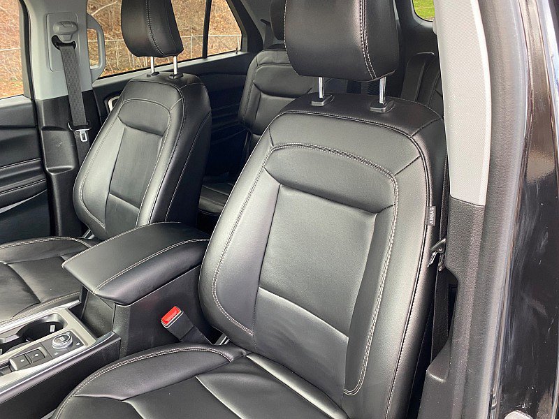 Certified 2023 Ford Explorer XLT w/ Equipment Group 202A image 24