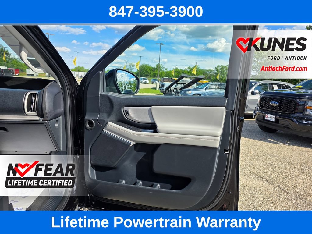 Certified 2025 Ford Expedition Active AWD/4WD image 39