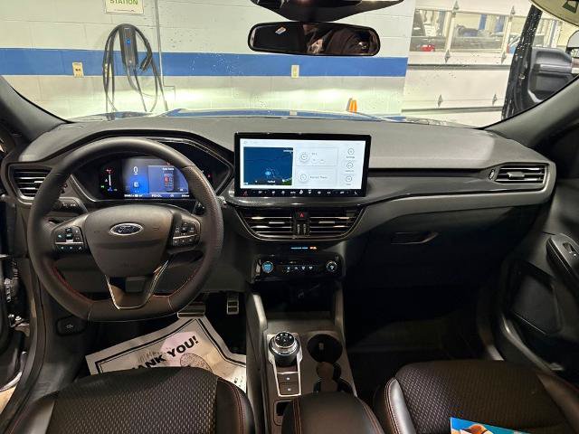 Certified 2024 Ford Escape ST-Line w/ Tech Pack #1 AWD/4WD image 13