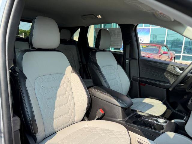 Certified 2023 Ford Escape Platinum w/ Premium Technology Package AWD/4WD image 26