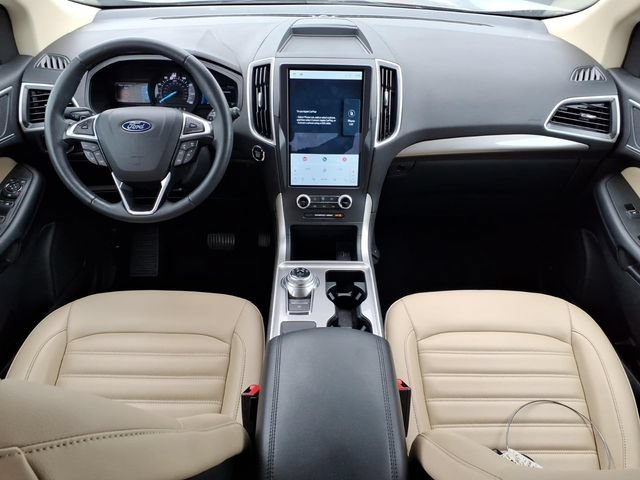 Certified 2024 Ford Edge SEL w/ Convenience Package AWD/4WD image 13