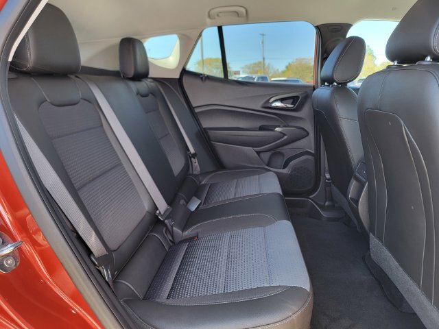 Used 2024 Chevrolet Trax LT w/ Driver Confidence Package FWD image 22