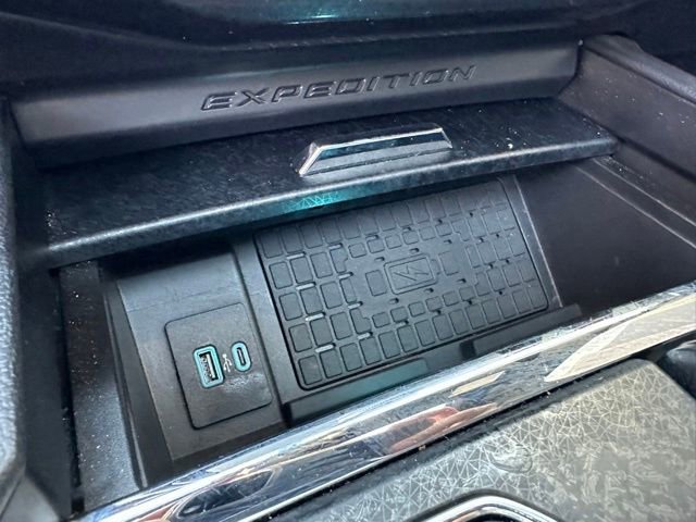 Certified 2022 Ford Expedition Limited image 22