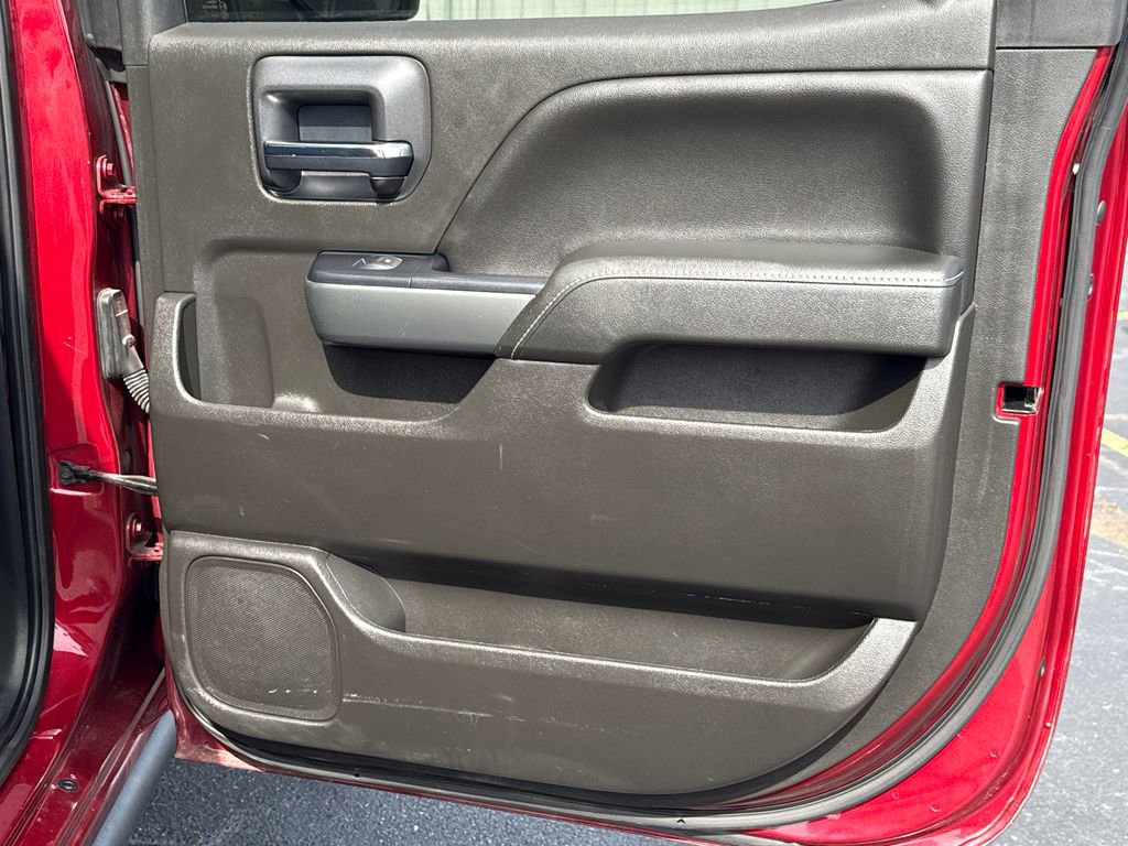 Used 2018 Chevrolet Silverado 1500 LT w/ All Star Edition image 16