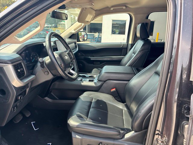 Certified 2024 Ford Expedition XLT RWD image 72